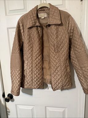 Michael Kors Quilted Puffer Jacket in Taupe Beige